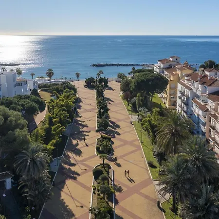 Banus Rentals- 1º Linea Playa 아파트