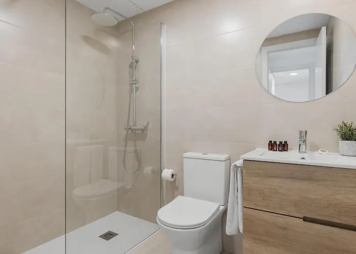 Banus Rentals- 1º Linea Playa Lejlighed *