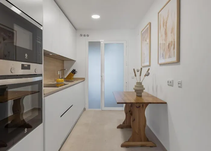 Banus Rentals- 1º Linea Playa Marbella