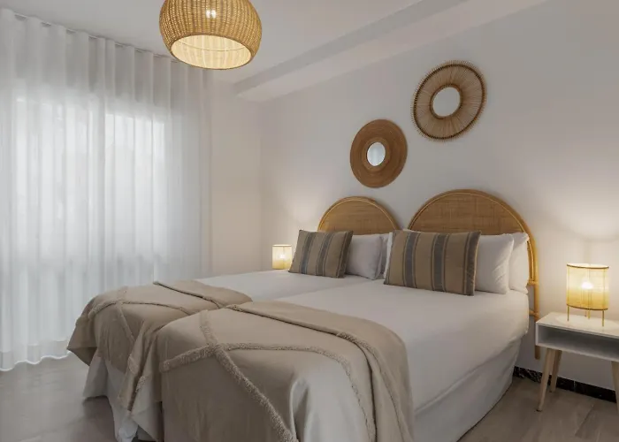 Апартаменты Banus Rentals- 1º Linea Playa *
