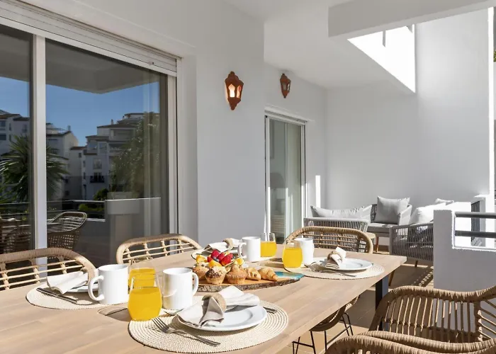 Banus Rentals- 1º Linea Playa * Marbella