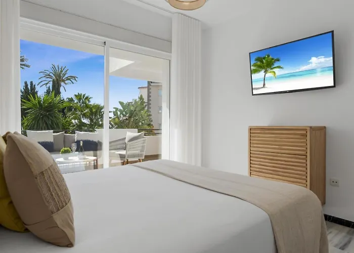 Banus Rentals- 1º Linea Playa * Marbella
