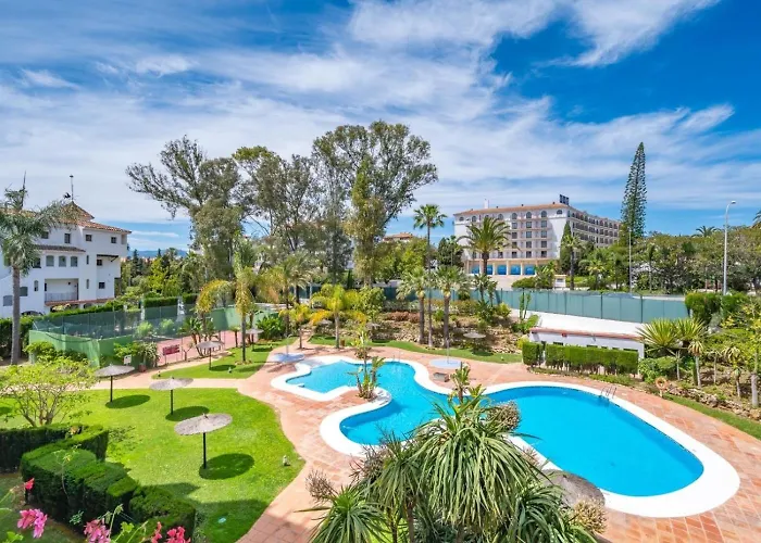 Daire Banus Rentals- 1º Linea Playa